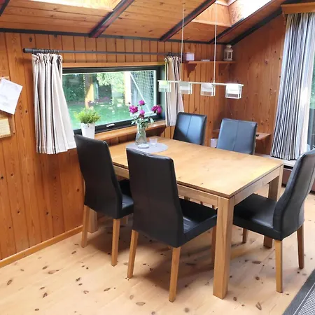 Trollehus * Steinberg (Schleswig-Holstein)